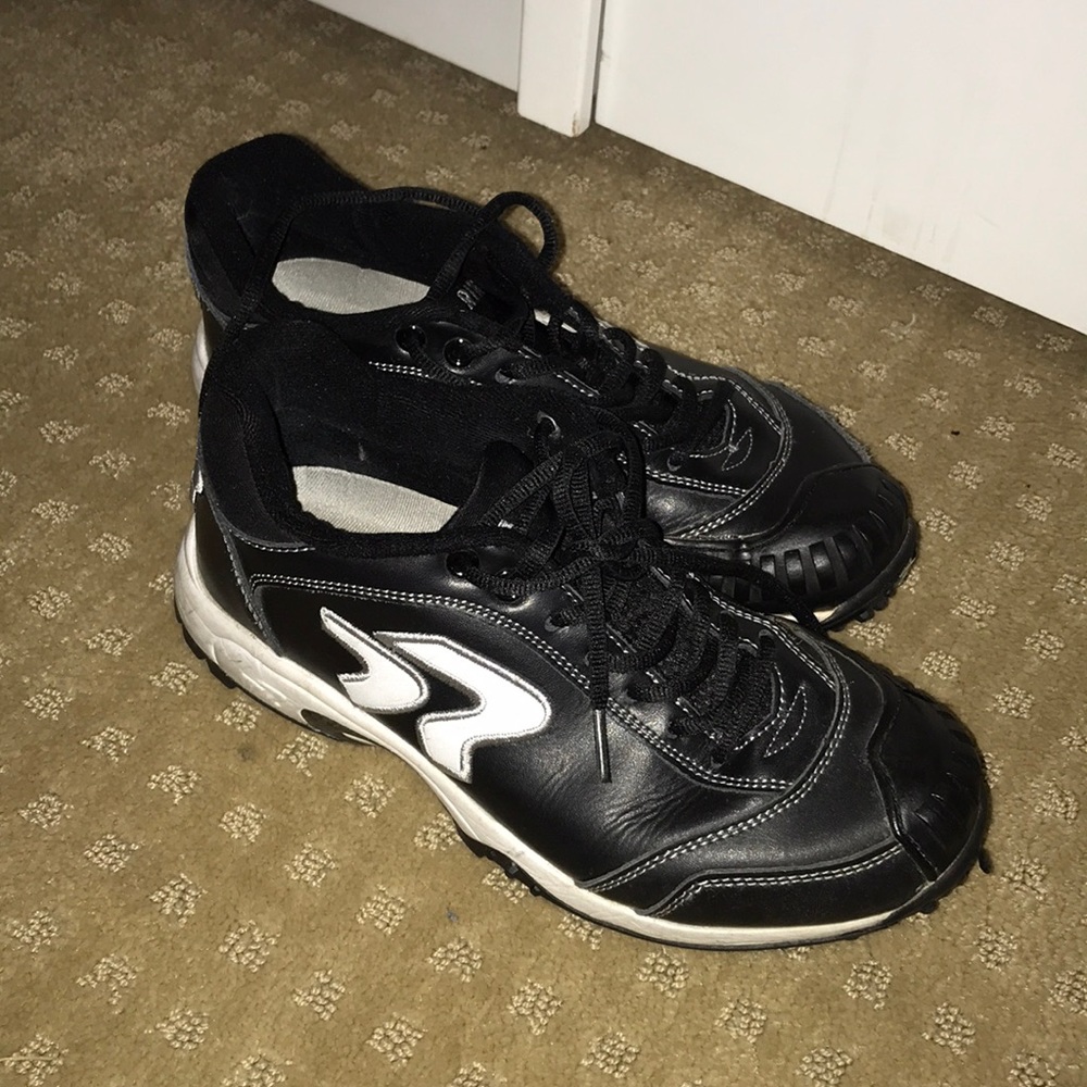 RINGOR terf/indoor cleats with a pitching toe